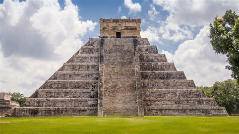  Der Aufstand der Maya gegen die Tolteken im 2. Jahrhundert: Eine unerwartete Wendung in der mesoamerikanischen Geschichte