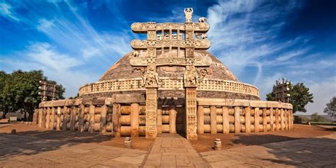 Der Bau des Great Stupa bei Sanchi: Ein architektonisches Wunderwerk des frühen Buddhismus und Symbol der wachsenden spirituellen Macht